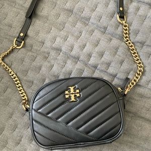 Tory burch crossbody with dust bag